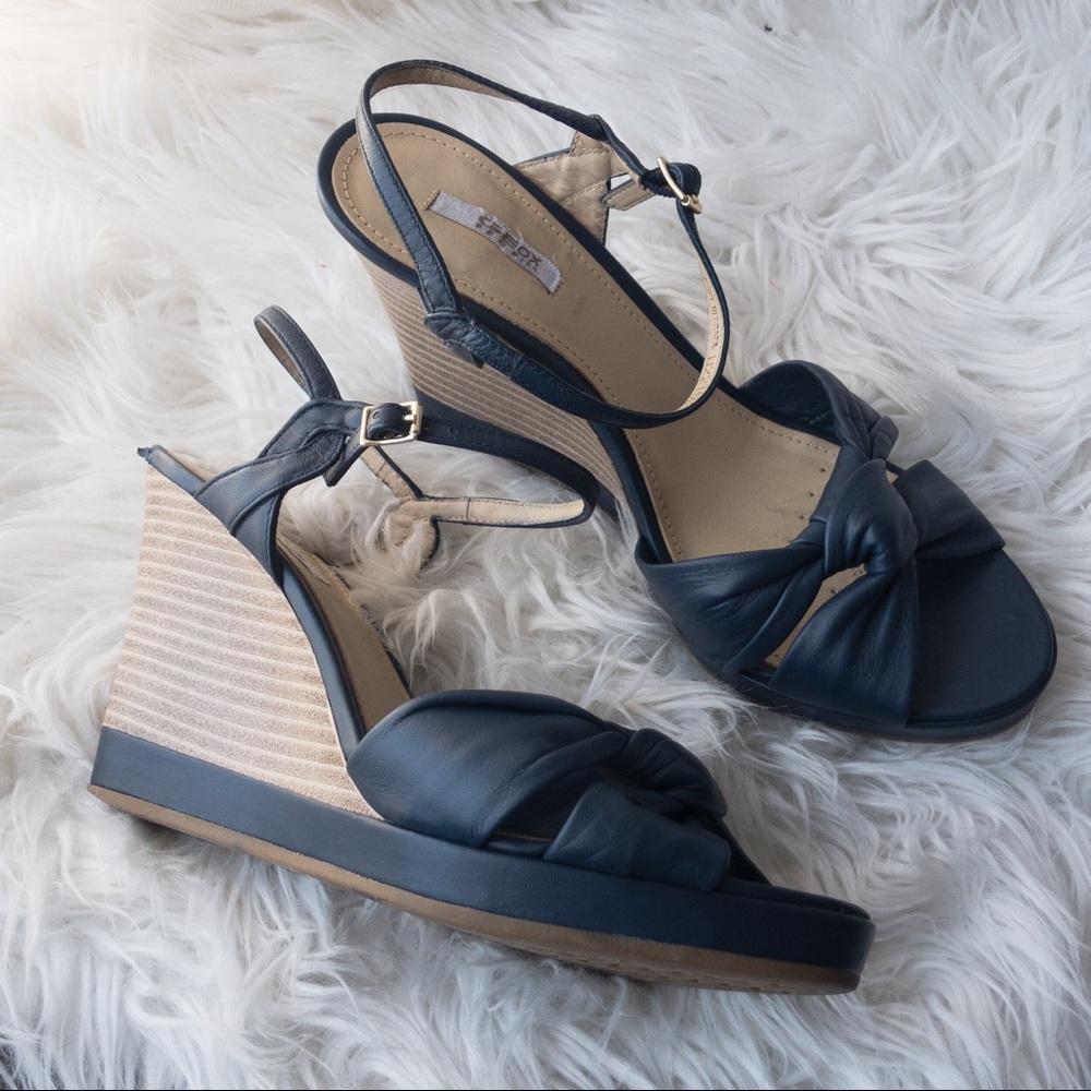 GEOX Respira Roxy Wedge Women's Blue Leather
